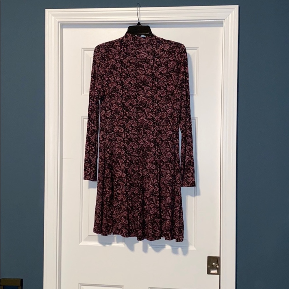Express Dress - Picture 2 of 5